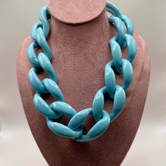 Chunky Baby Blue Resin Chain Necklace - Women Jewelry - Picture 4 of 6